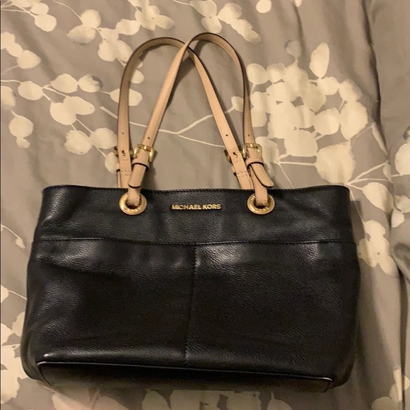 Michael Kors Handbags - Michael Kors Tote
